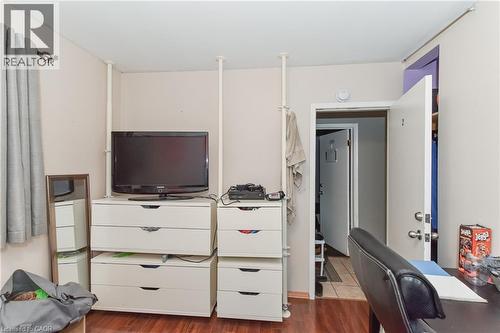 166 Elgin Crescent, Waterloo, ON - Indoor