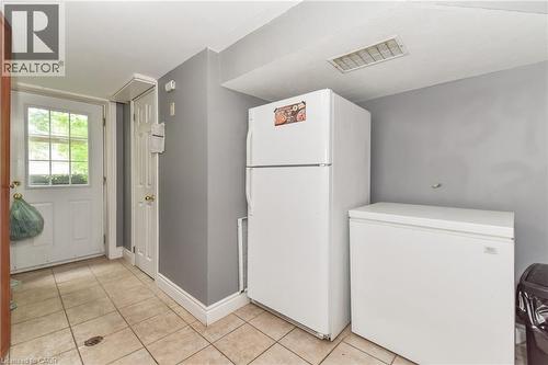 166 Elgin Crescent, Waterloo, ON - Indoor