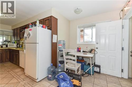 166 Elgin Crescent, Waterloo, ON - Indoor Photo Showing Kitchen