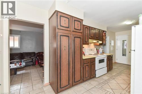 166 Elgin Crescent, Waterloo, ON - Indoor Photo Showing Kitchen