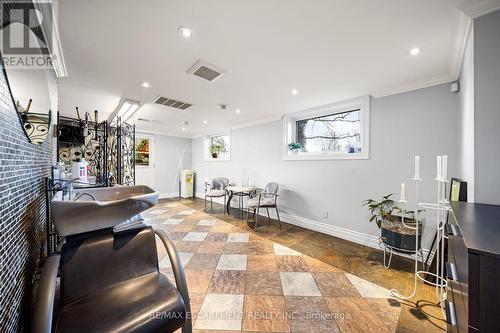 1045 Bloor Street, Mississauga, ON - Indoor