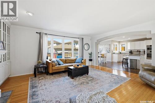 311 Guenter Crescent, Saskatoon, SK - Indoor Photo Showing Living Room
