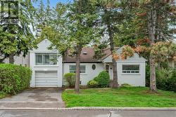 228 PEMBERTON AVENUE Toronto, ON M2M 1Y8