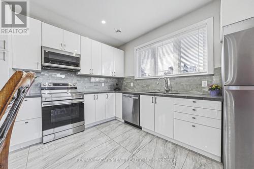 68 Vansitmart Avenue, Hamilton, ON - Indoor Photo Showing Kitchen