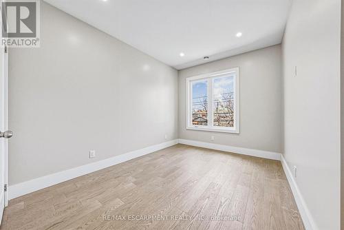 68 Vansitmart Avenue, Hamilton, ON - Indoor Photo Showing Other Room