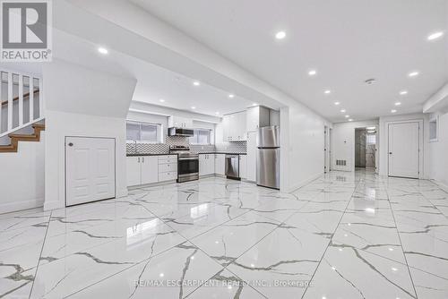 68 Vansitmart Avenue, Hamilton, ON - Indoor Photo Showing Other Room