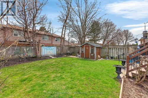 23 Juliebeth Drive, Hamilton, ON - Outdoor