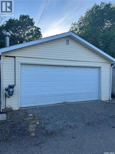 2059 Mcdonald Street, Regina, SK - Outdoor