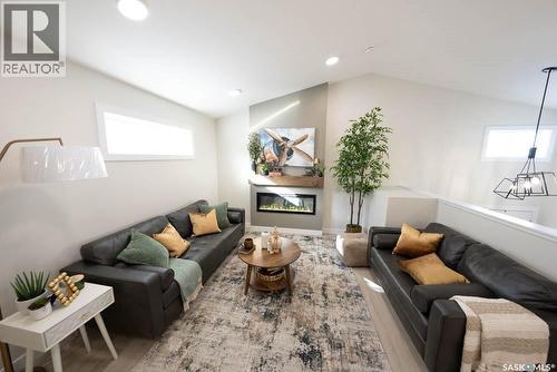 630 Yuel Crescent, Saskatoon, SK - Indoor Photo Showing Living Room With Fireplace