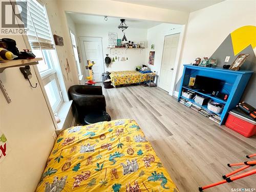 416 3Rd Street Se, Weyburn, SK - Indoor Photo Showing Other Room