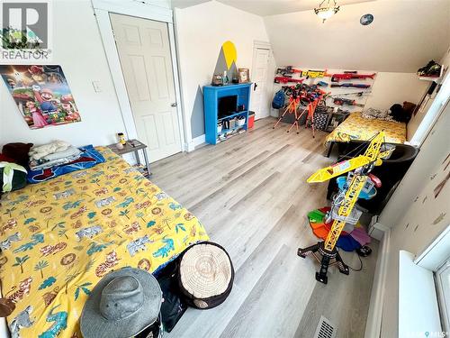 416 3Rd Street Se, Weyburn, SK - Indoor Photo Showing Other Room