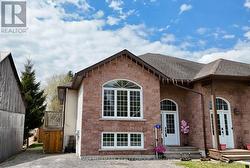 12 CEDAR STREET Edwardsburgh/Cardinal, ON K0E 1X0