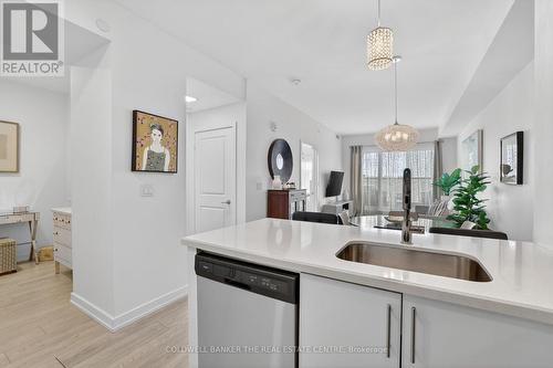 Kitchen/Den - 246 - 555 William Graham Drive, Aurora, ON 