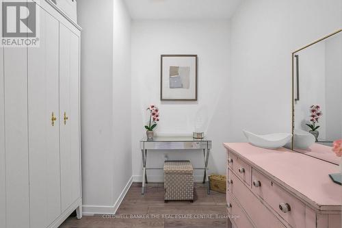 Den - 246 - 555 William Graham Drive, Aurora, ON 