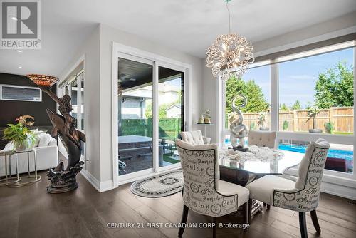 90 Pebblecreek Walk W, London North (North R), ON - Indoor Photo Showing Dining Room