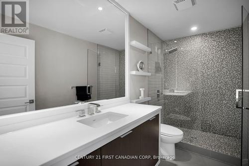 90 Pebblecreek Walk W, London North (North R), ON - Indoor Photo Showing Bathroom