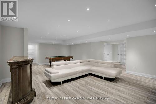 90 Pebblecreek Walk W, London North (North R), ON - Indoor