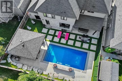 90 Pebblecreek Walk W, London North (North R), ON - Outdoor With In Ground Pool