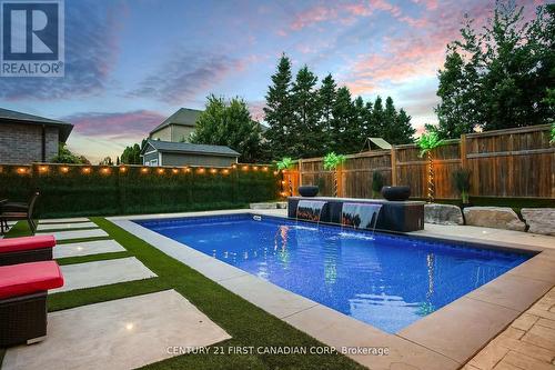90 Pebblecreek Walk W, London North (North R), ON - Outdoor With In Ground Pool With Backyard