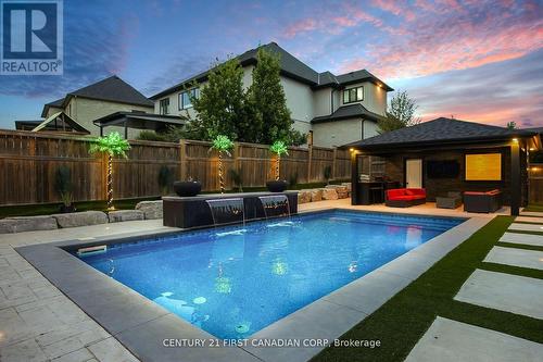 90 Pebblecreek Walk W, London North (North R), ON - Outdoor With In Ground Pool
