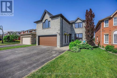 32 BLACK WILLOW DRIVE  Barrie, ON L4N 9M1