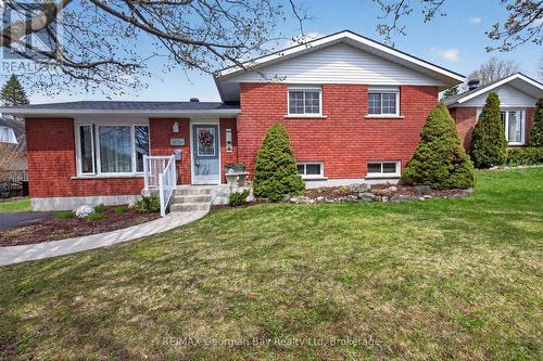 32 BONAVENTURE PLACE  Penetanguishene, ON L9M 1J3