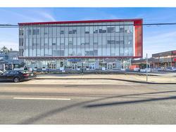 402 8318 120 STREET Surrey, BC V3W 3N4