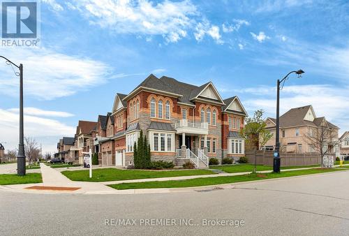 66 RED TREE DRIVE  Vaughan, ON L4H 4H7