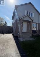 14 MOREAU CRESCENT  London East, ON N5V 4S6