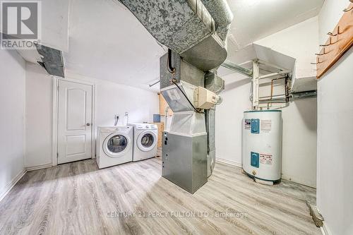 381 Conant Street, Oshawa, ON - Indoor Photo Showing Laundry Room