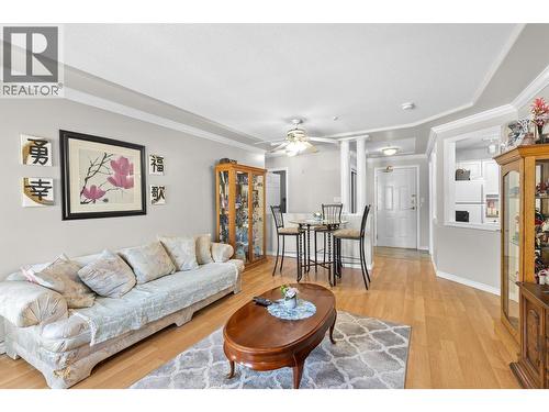 3300 Centennial Drive Unit# 204, Vernon, BC - Indoor Photo Showing Living Room