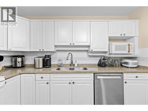 3300 Centennial Drive Unit# 204, Vernon, BC - Indoor Photo Showing Kitchen With Double Sink
