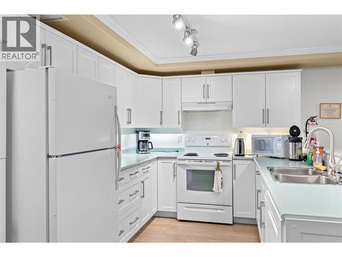 3300 Centennial Drive Unit# 204, Vernon, BC - Indoor Photo Showing Kitchen With Double Sink