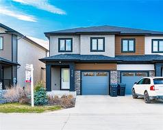 176 Landover DR  Winnipeg, MB R3Y 0X6