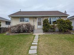 439 Belmont AVE  Winnipeg, MB R2V 0Z1