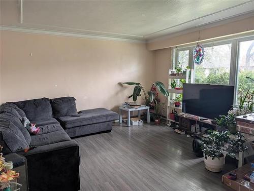 439 Belmont Ave, Winnipeg, MB 