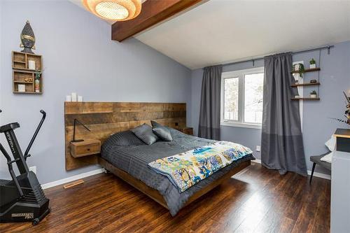 44 Falconer Bay, Winnipeg, MB 