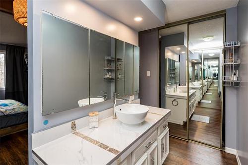 44 Falconer Bay, Winnipeg, MB 