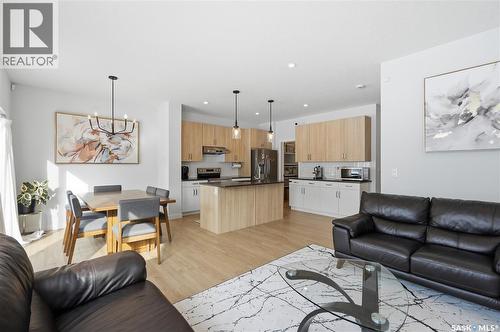 159 Doran Way, Saskatoon, SK - Indoor Photo Showing Living Room