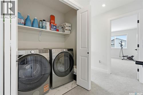 159 Doran Way, Saskatoon, SK - Indoor Photo Showing Laundry Room