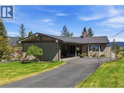 130 COUNTRY CLUB BOULEVARD Williams Lake, BC V2G 3T2
