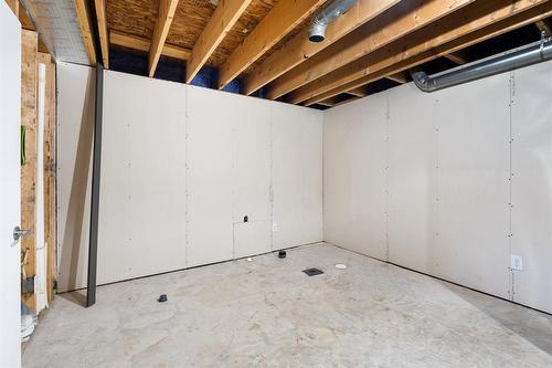79 Fernwood Avenue, Winnipeg, MB - Indoor Photo Showing Other Room