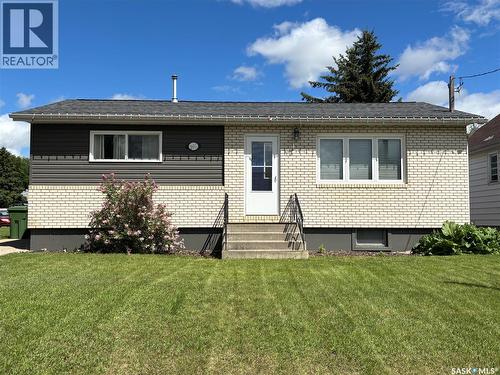 201 7th AVENUE N  Yorkton, SK S3N 0X3