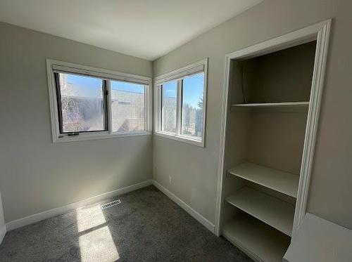 157 Park Place W, Winnipeg, MB - Indoor Photo Showing Other Room