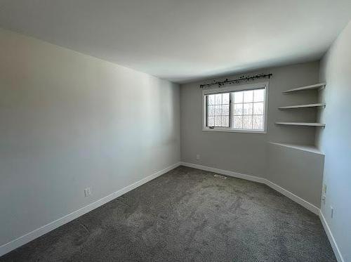 157 Park Place W, Winnipeg, MB - Indoor Photo Showing Other Room
