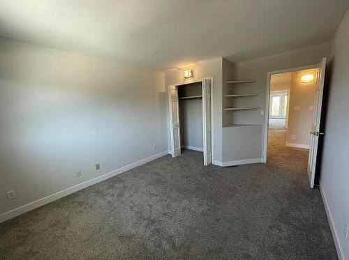 157 Park Place W, Winnipeg, MB - Indoor Photo Showing Other Room