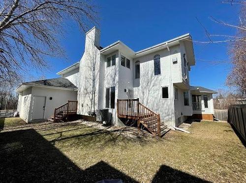157 Park Place W, Winnipeg, MB - Outdoor