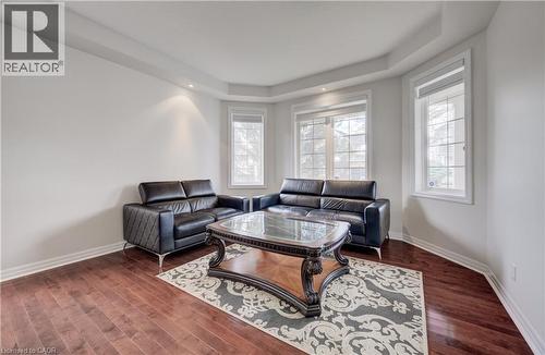 47 Dellgrove Circle, Cambridge, ON - Indoor Photo Showing Living Room