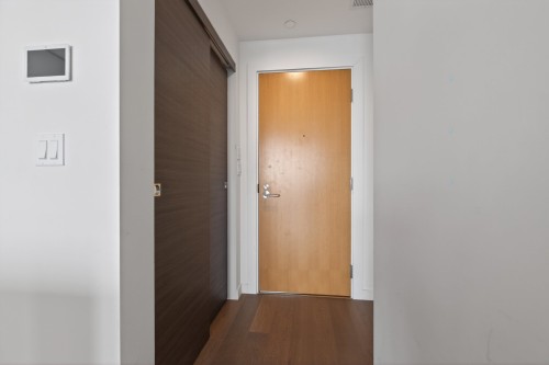Hall d'entrée/Vestibule - 2510-1450 Boul. René-Lévesque O., Montréal (Ville-Marie), QC - Indoor Photo Showing Other Room