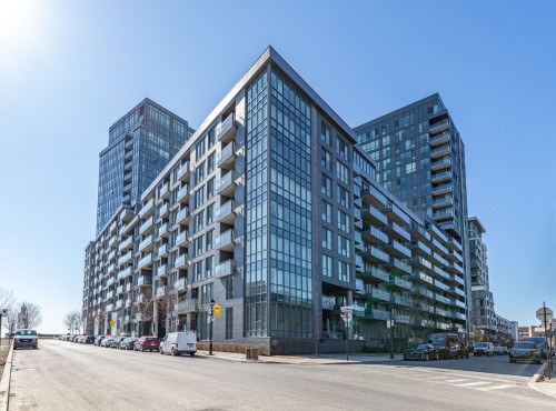401-360 Rue Atateken  Montréal (Ville-Marie), QC H2L 0H4